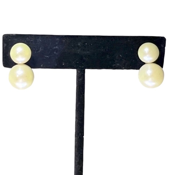 Vintage 50s FAUX Pearl clip earrings JUDY LEE JEWELRY from Private Collection - Picture 3 of 8